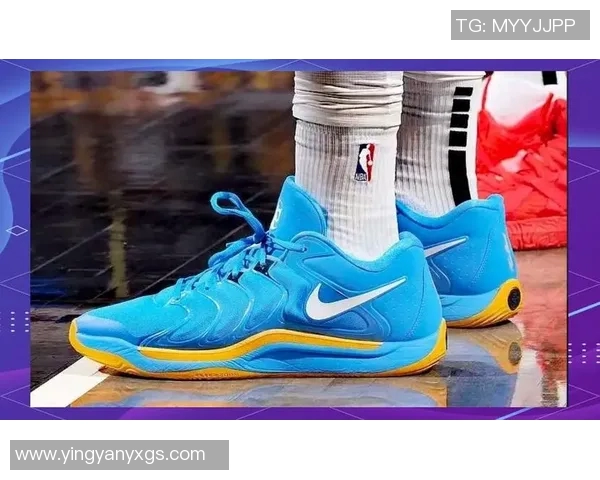 足球明星与球鞋的完美邂逅记录了他们的辉煌瞬间与时尚风采